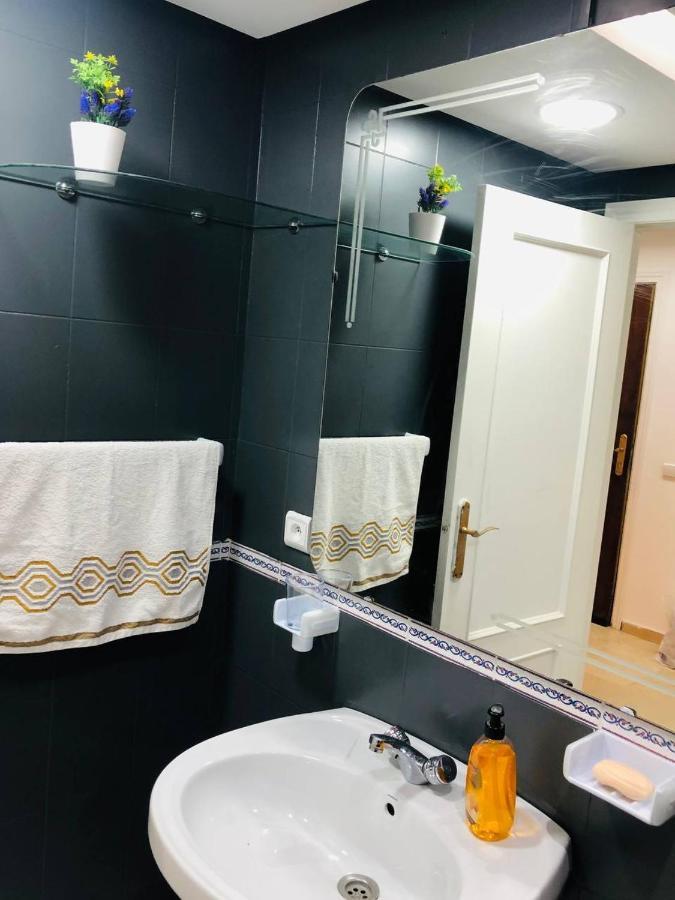 Nouveau Appartement Au Centre Ville En Face Hilton Tanger Buitenkant foto